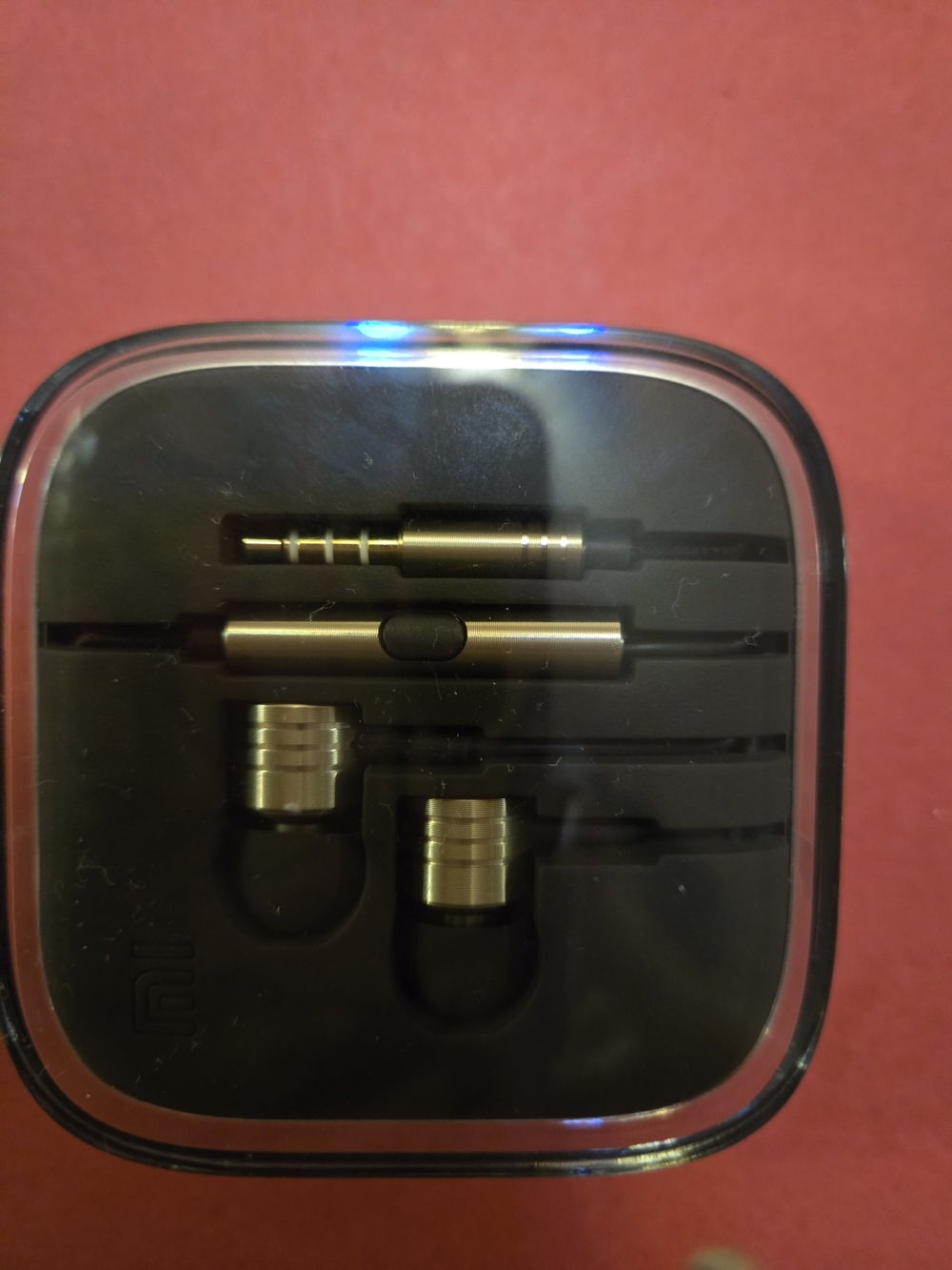 Metallic Silver In-Ear Earbud Headphones with Inline Mic